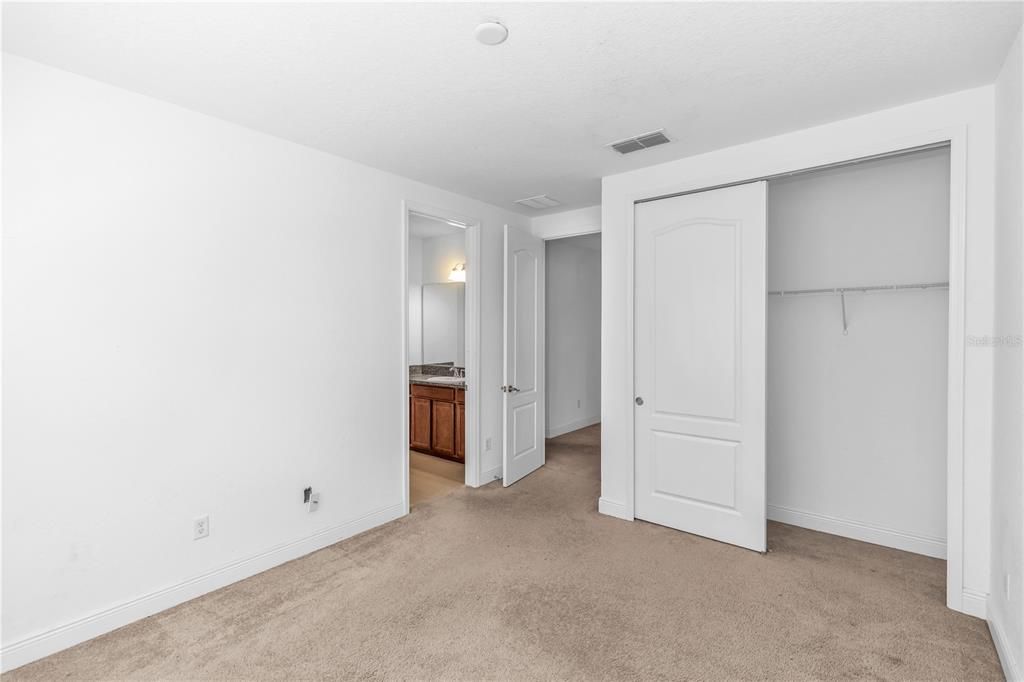 For Sale: $515,000 (4 beds, 3 baths, 2386 Square Feet)