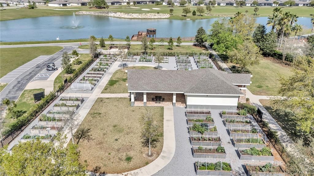 For Sale: $304,900 (2 beds, 2 baths, 1406 Square Feet)