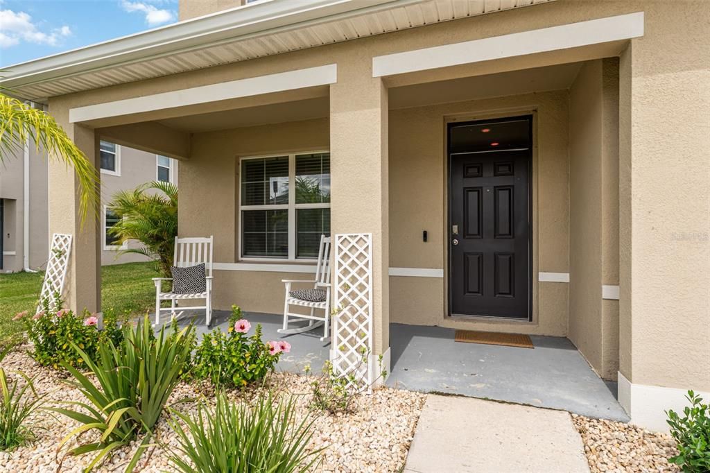 For Rent: $3,000 (5 beds, 3 baths, 2605 Square Feet)