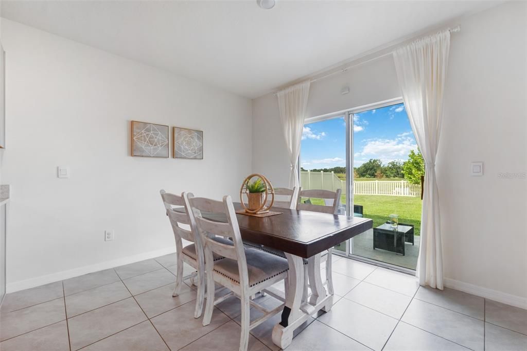 For Rent: $3,000 (5 beds, 3 baths, 2605 Square Feet)