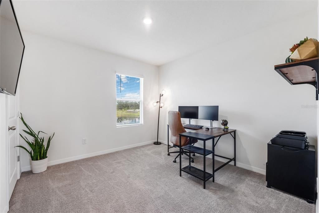 For Rent: $3,000 (5 beds, 3 baths, 2605 Square Feet)