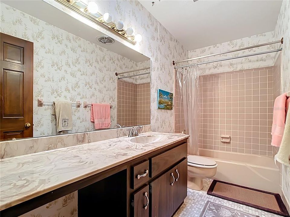 待售: $539,000 (2 贝兹, 2 浴室, 1736 平方英尺)