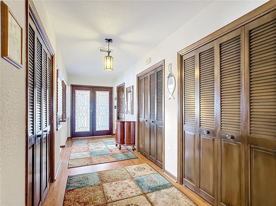 待售: $539,000 (2 贝兹, 2 浴室, 1736 平方英尺)