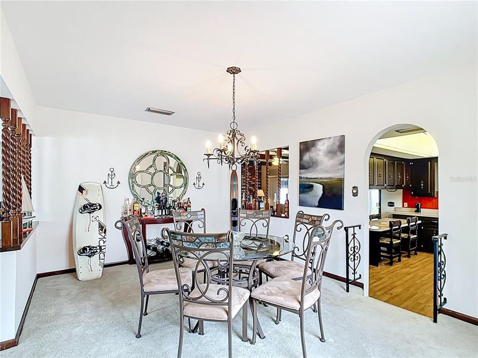 待售: $539,000 (2 贝兹, 2 浴室, 1736 平方英尺)