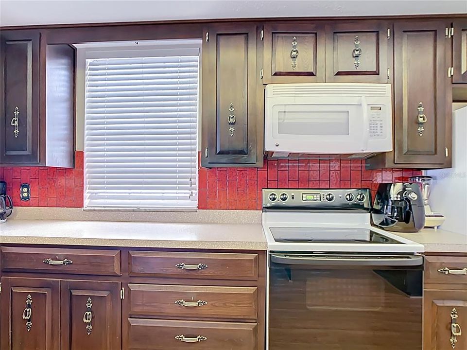 待售: $539,000 (2 贝兹, 2 浴室, 1736 平方英尺)