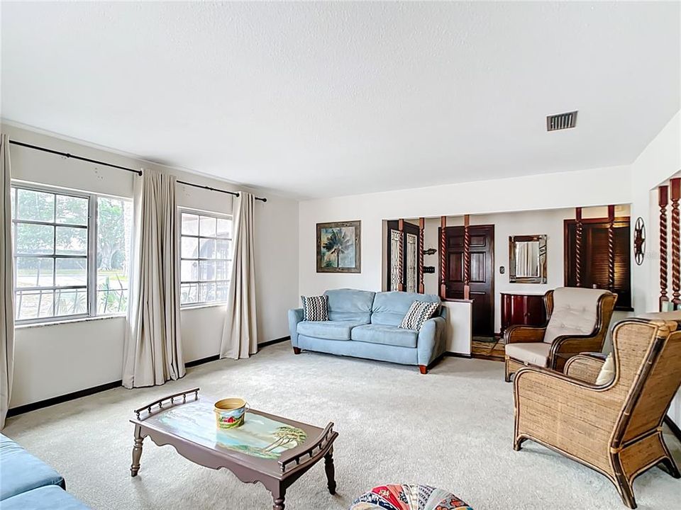 待售: $539,000 (2 贝兹, 2 浴室, 1736 平方英尺)