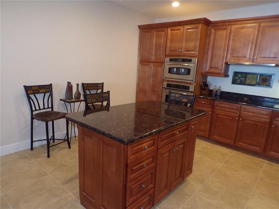 For Rent: $2,700 (3 beds, 2 baths, 2153 Square Feet)