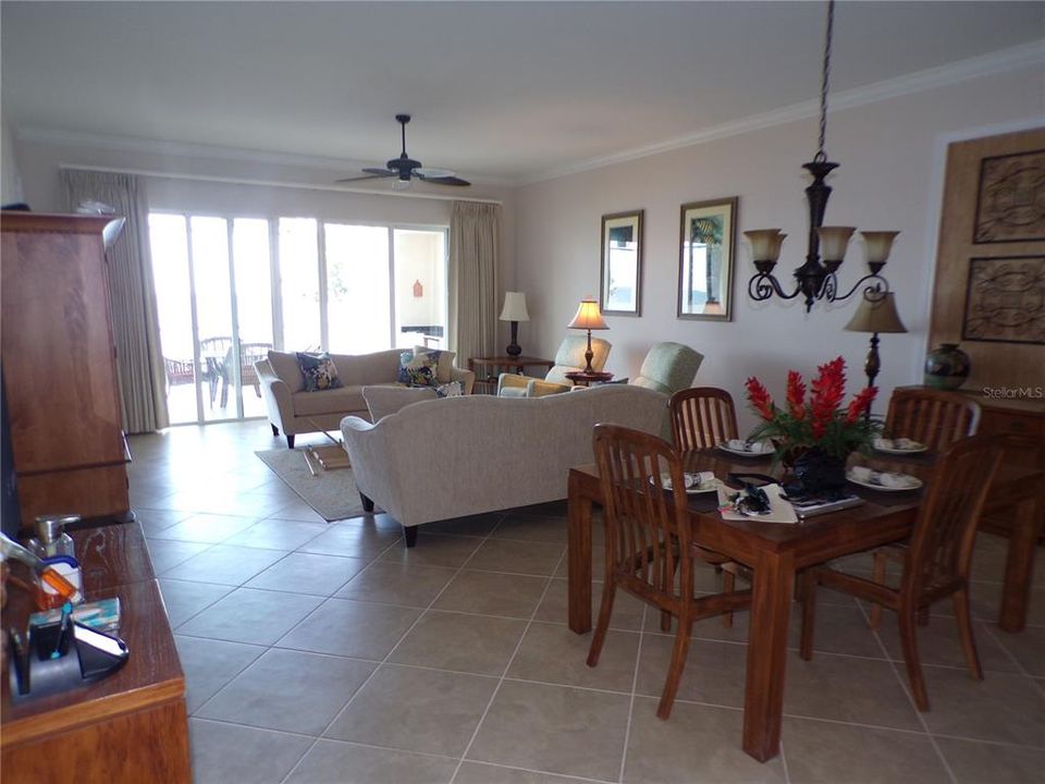 For Rent: $2,700 (3 beds, 2 baths, 2153 Square Feet)