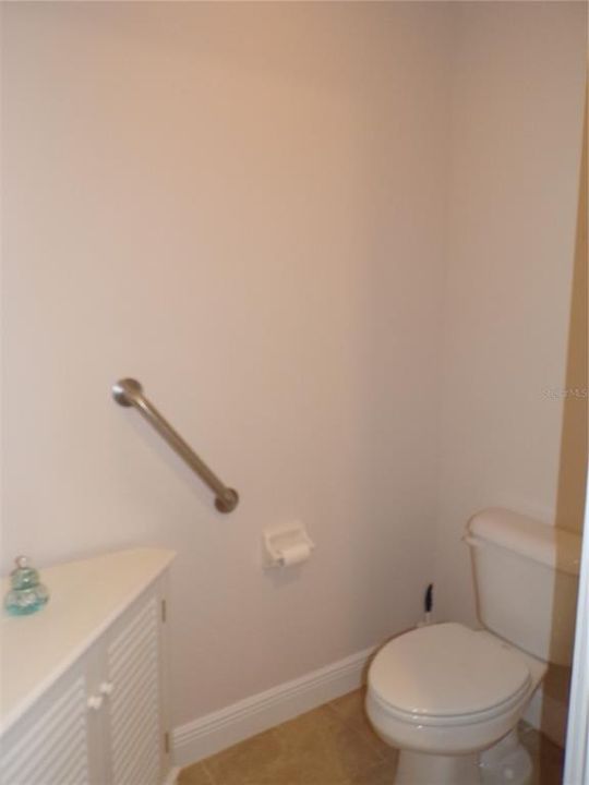 For Rent: $2,700 (3 beds, 2 baths, 2153 Square Feet)