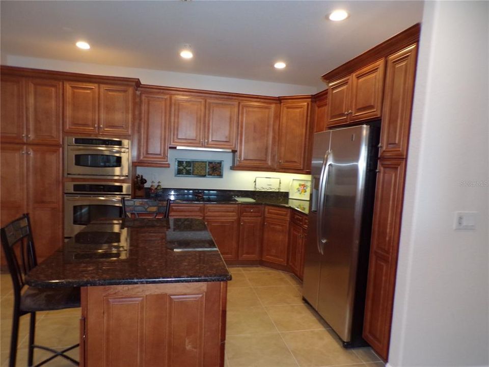 For Rent: $2,700 (3 beds, 2 baths, 2153 Square Feet)