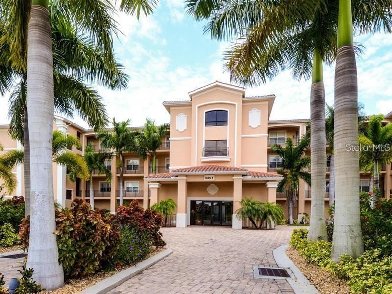 For Rent: $2,700 (3 beds, 2 baths, 2153 Square Feet)