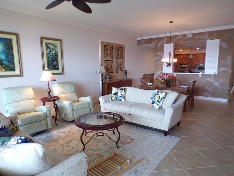 For Rent: $2,700 (3 beds, 2 baths, 2153 Square Feet)