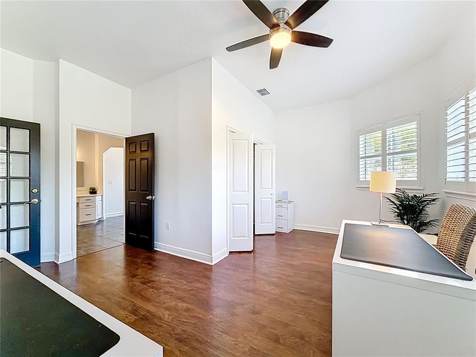 For Sale: $985,500 (3 beds, 2 baths, 2862 Square Feet)