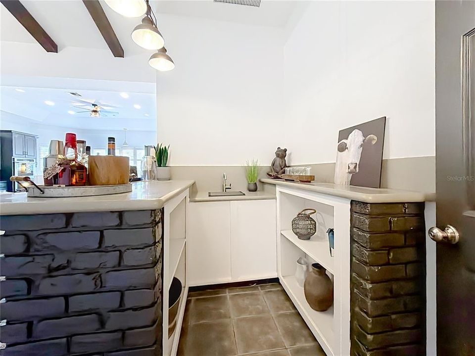 For Sale: $985,500 (3 beds, 2 baths, 2862 Square Feet)