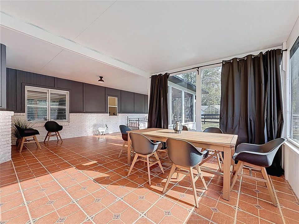 For Sale: $985,500 (3 beds, 2 baths, 2862 Square Feet)