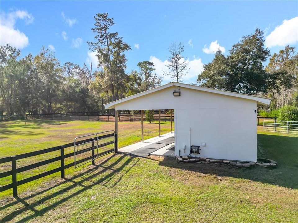 For Sale: $985,500 (3 beds, 2 baths, 2862 Square Feet)