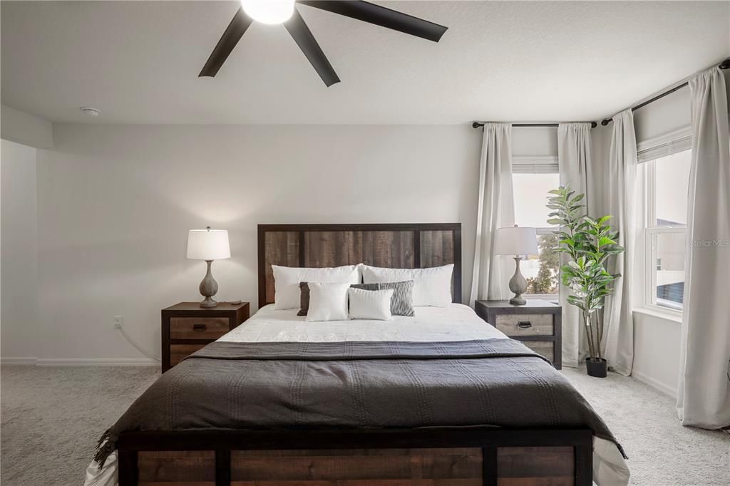 En Venta: $620,000 (5 camas, 3 baños, 2672 Pies cuadrados)