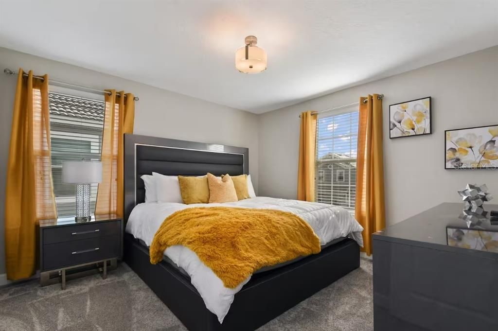 En Venta: $789,000 (8 camas, 5 baños, 3909 Pies cuadrados)