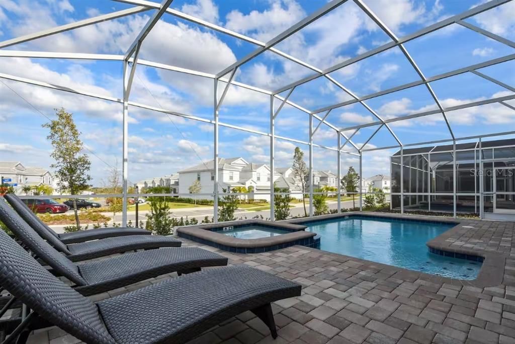 En Venta: $789,000 (8 camas, 5 baños, 3909 Pies cuadrados)