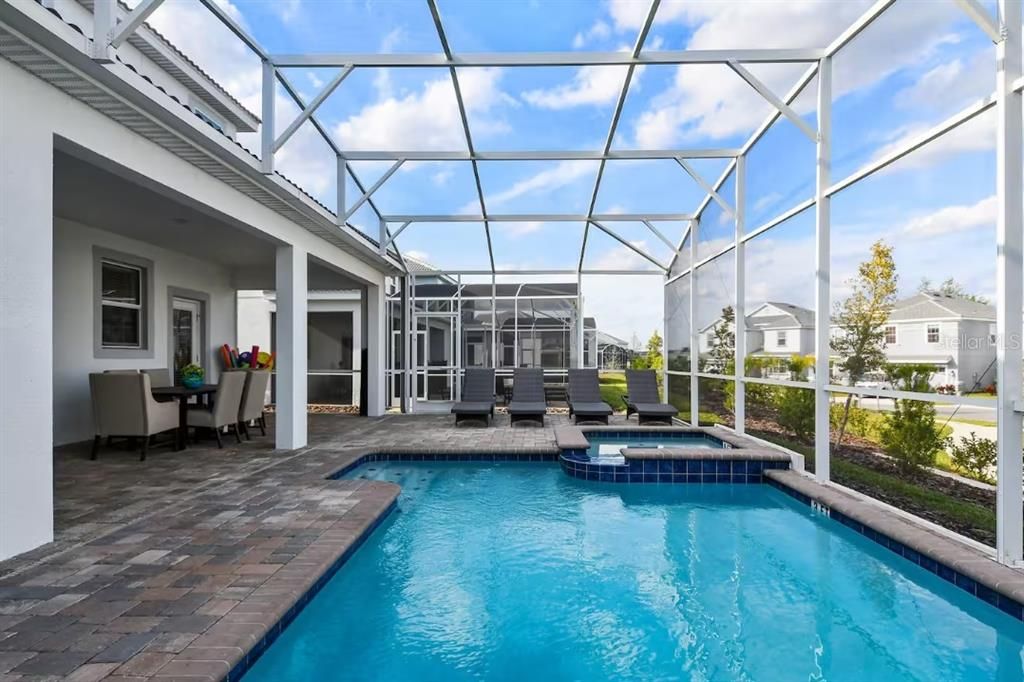 En Venta: $789,000 (8 camas, 5 baños, 3909 Pies cuadrados)