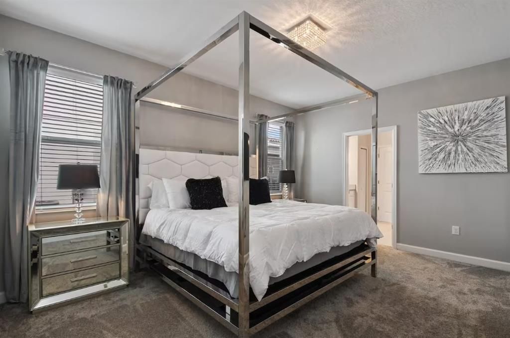 En Venta: $789,000 (8 camas, 5 baños, 3909 Pies cuadrados)