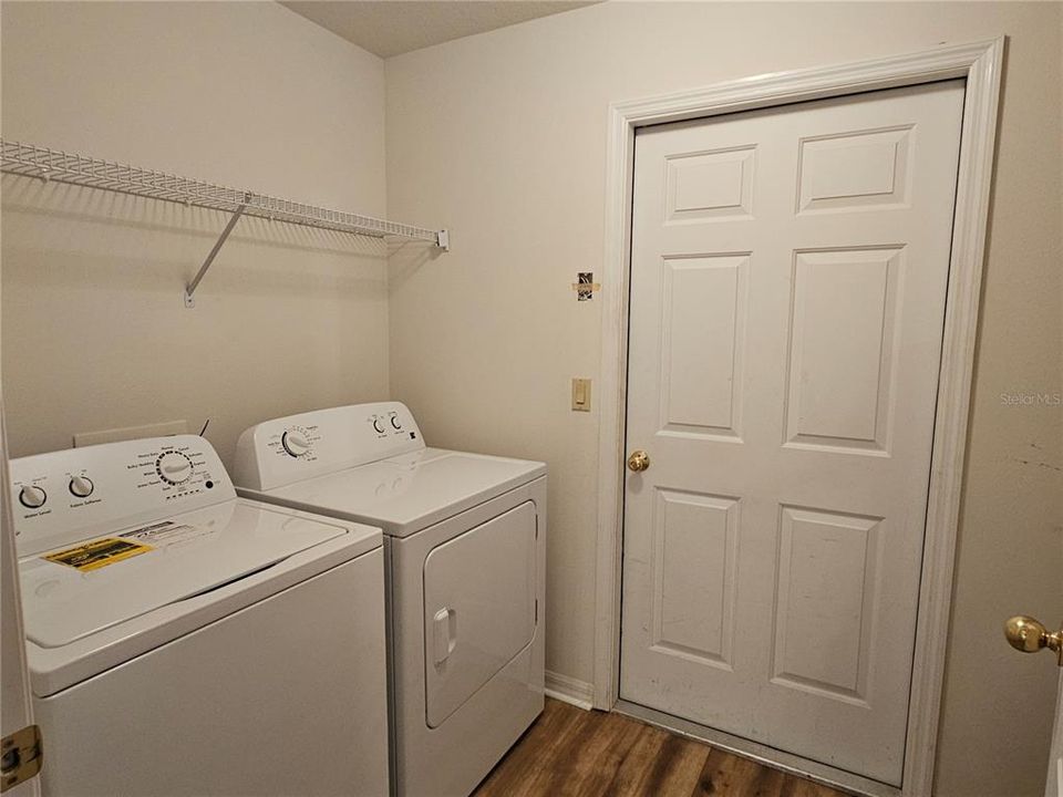 En Venta: $359,900 (3 camas, 2 baños, 1865 Pies cuadrados)