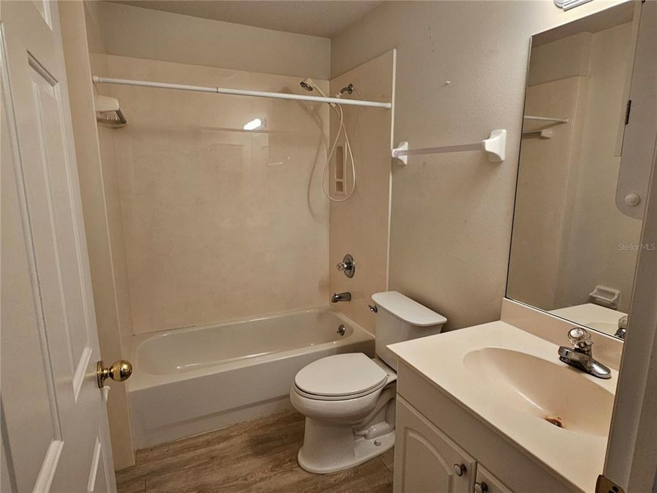 En Venta: $359,900 (3 camas, 2 baños, 1865 Pies cuadrados)