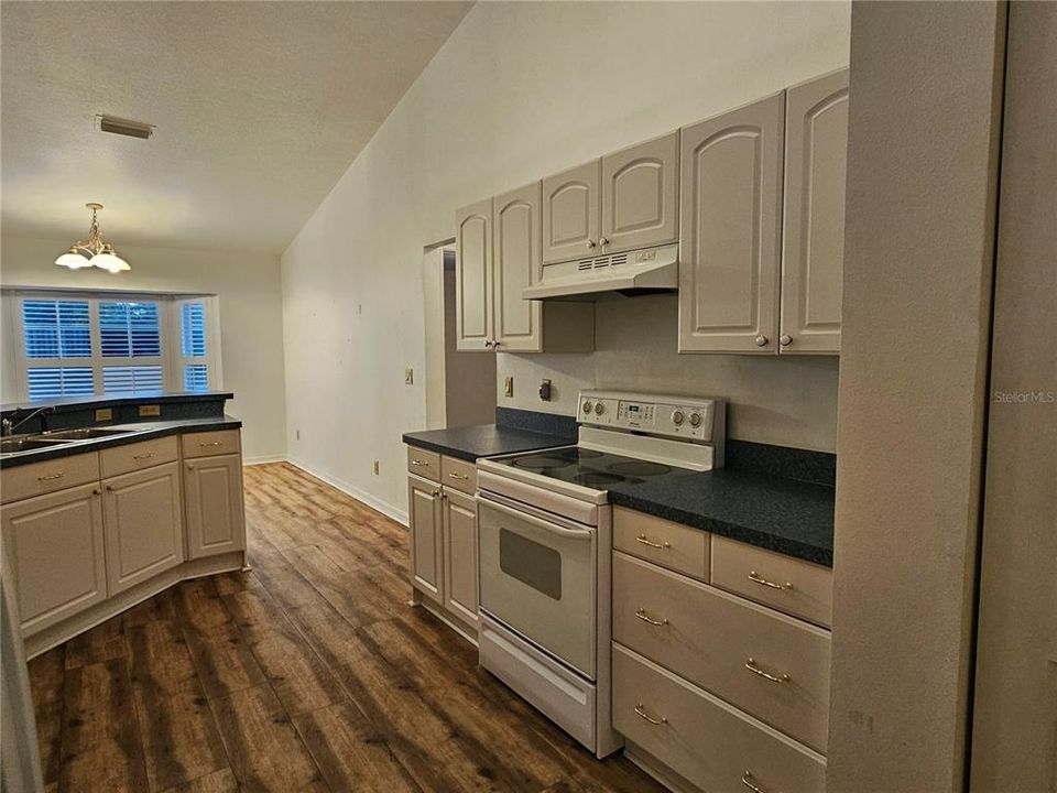 En Venta: $359,900 (3 camas, 2 baños, 1865 Pies cuadrados)