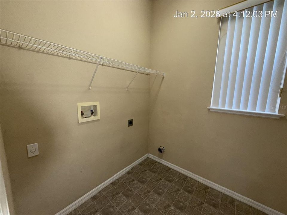 For Rent: $3,100 (5 beds, 3 baths, 2900 Square Feet)