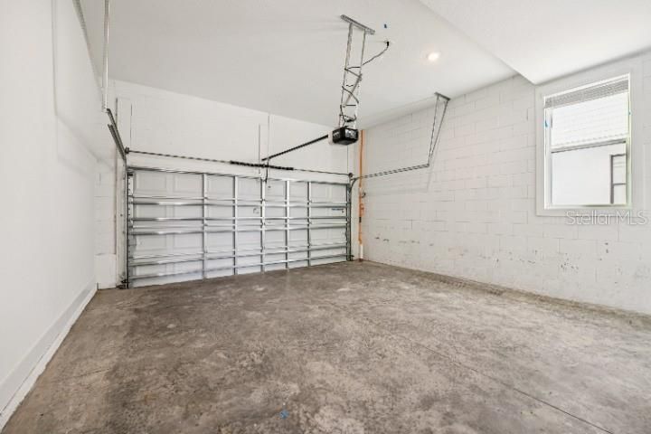 En Venta: $529,990 (3 camas, 3 baños, 2072 Pies cuadrados)