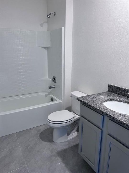 出租: $2,300 (4 贝兹, 2 浴室, 1830 平方英尺)