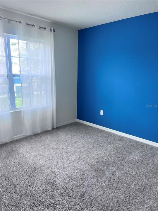 出租: $2,300 (4 贝兹, 2 浴室, 1830 平方英尺)