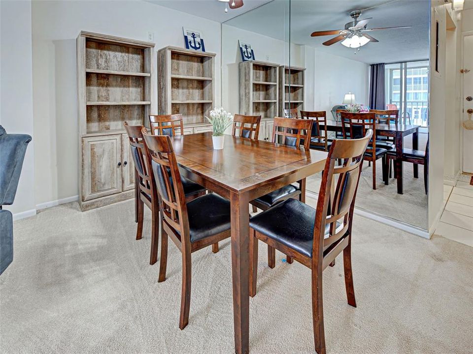 En Venta: $224,900 (2 camas, 2 baños, 900 Pies cuadrados)