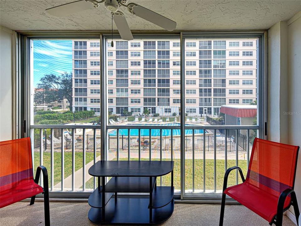 En Venta: $224,900 (2 camas, 2 baños, 900 Pies cuadrados)