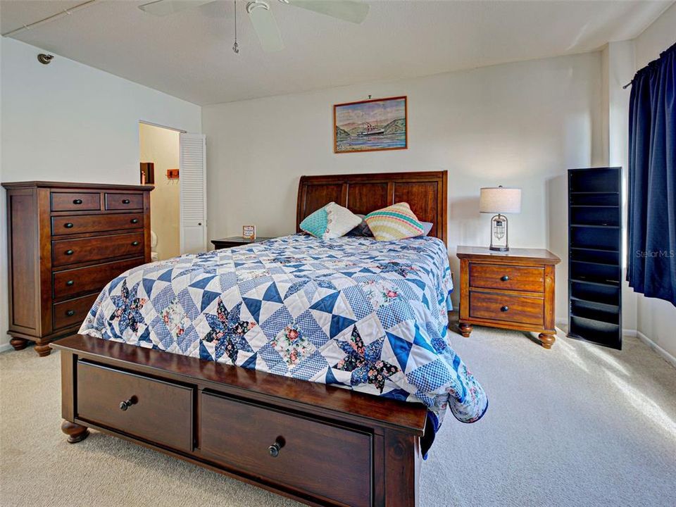 En Venta: $224,900 (2 camas, 2 baños, 900 Pies cuadrados)