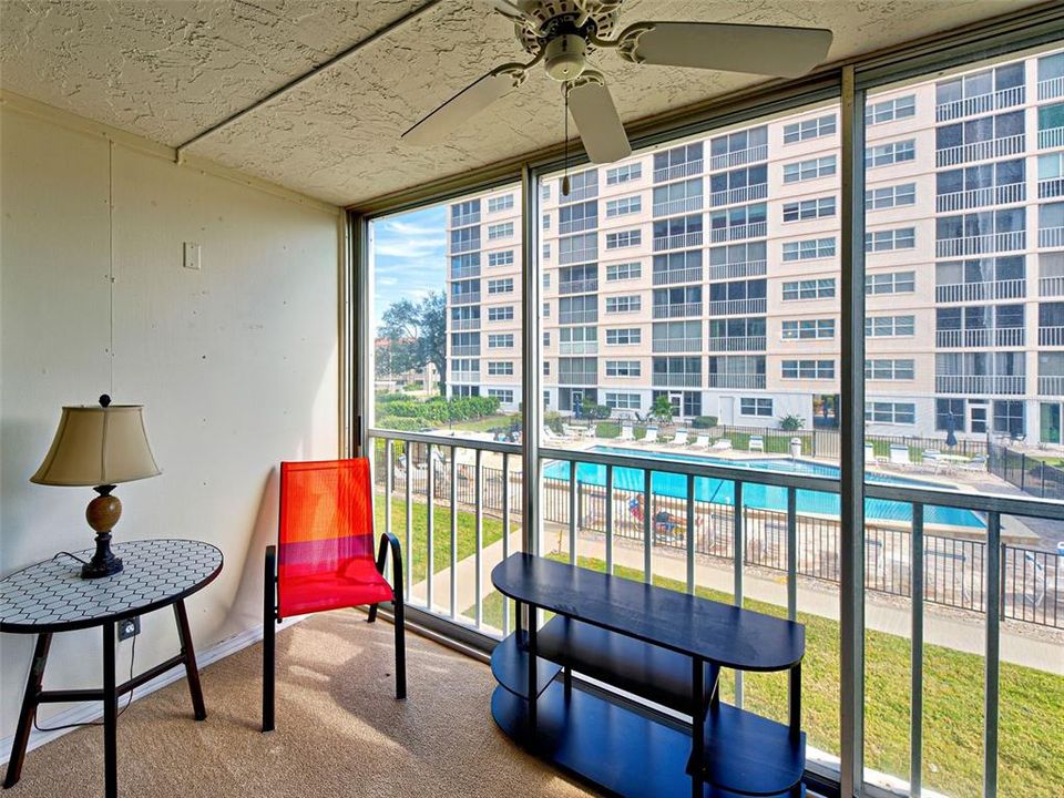 En Venta: $224,900 (2 camas, 2 baños, 900 Pies cuadrados)