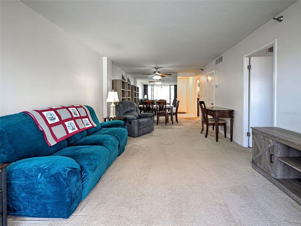 En Venta: $224,900 (2 camas, 2 baños, 900 Pies cuadrados)