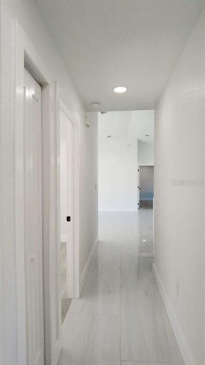 For Sale: $338,900 (4 beds, 3 baths, 1706 Square Feet)