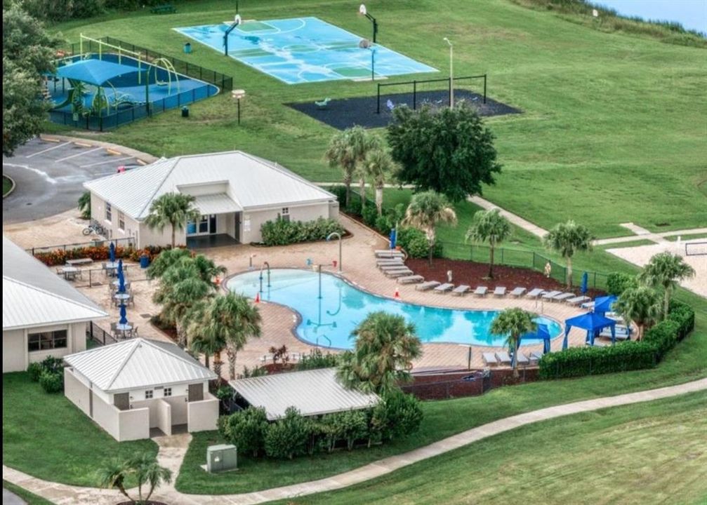 For Sale: $338,900 (4 beds, 3 baths, 1706 Square Feet)