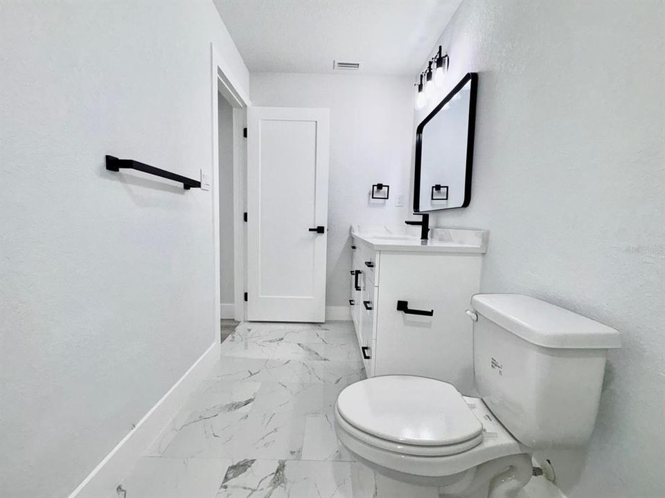 For Sale: $338,900 (4 beds, 3 baths, 1706 Square Feet)