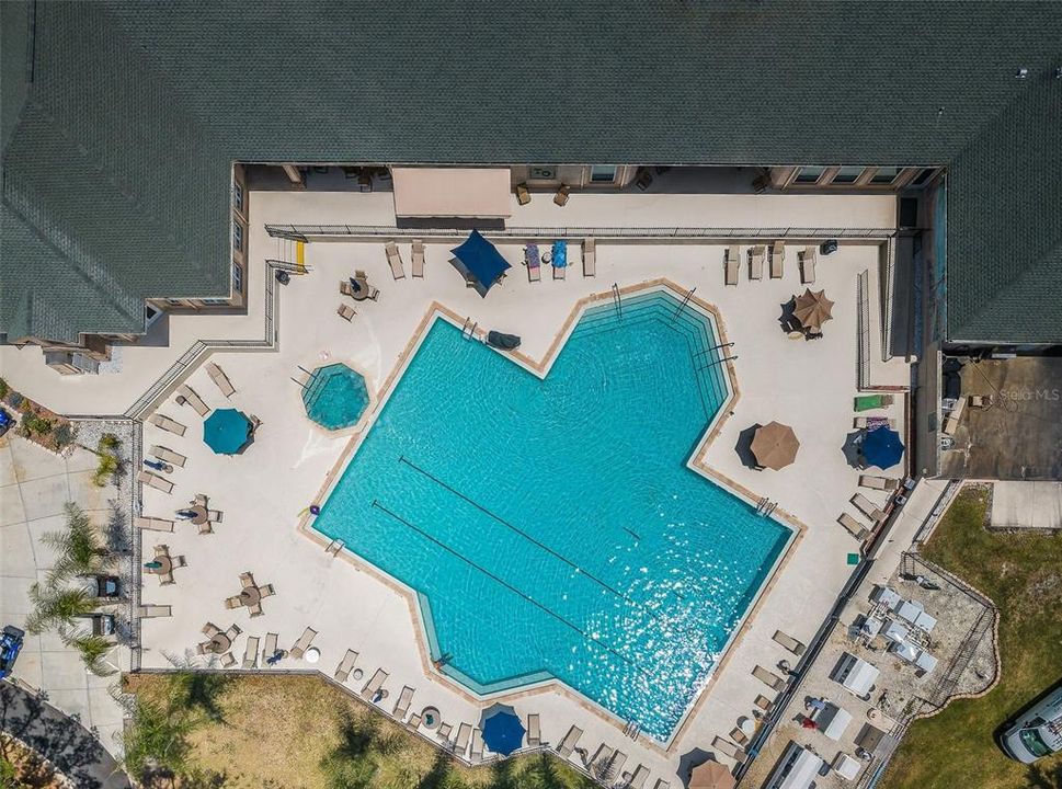 На продажу: $310,000 (2 спален, 2 ванн, 1640 Квадратных фут)