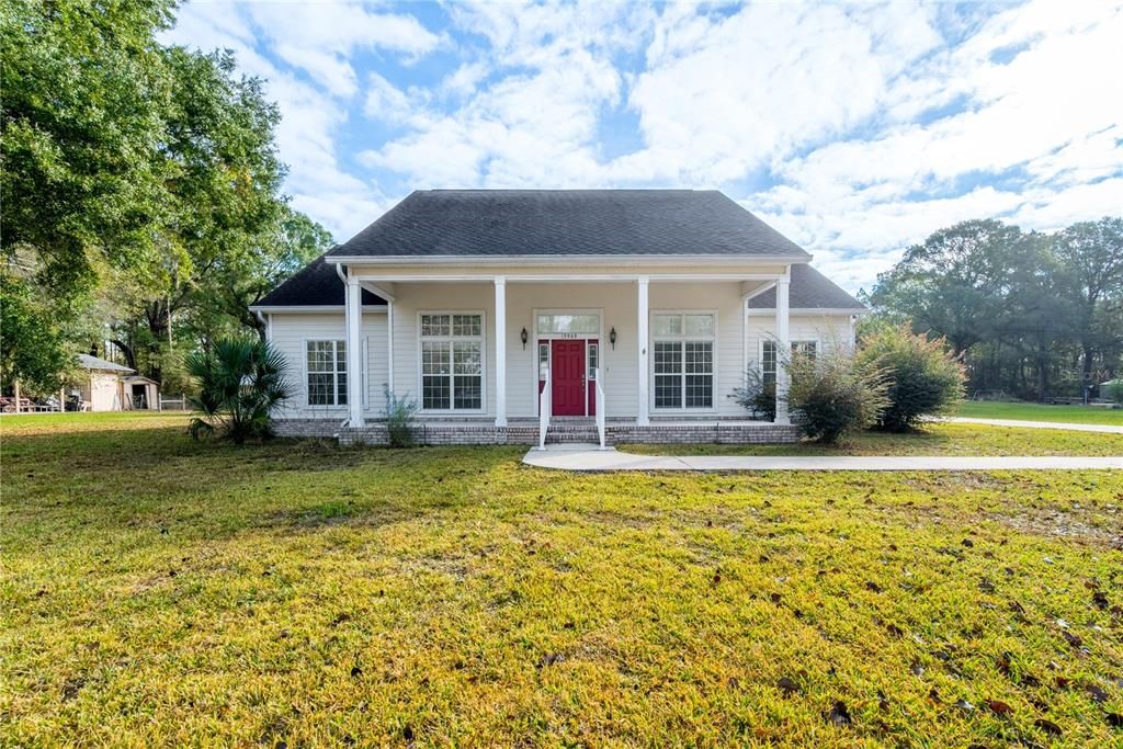 For Sale: $399,900 (4 beds, 2 baths, 2100 Square Feet)