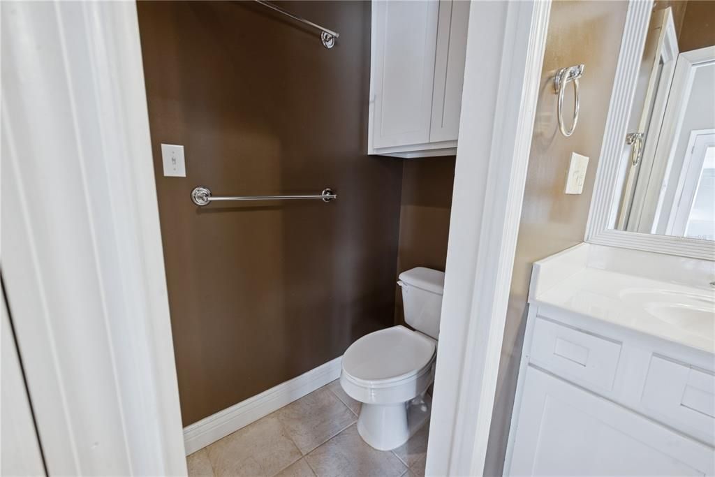 For Sale: $399,900 (4 beds, 2 baths, 2100 Square Feet)