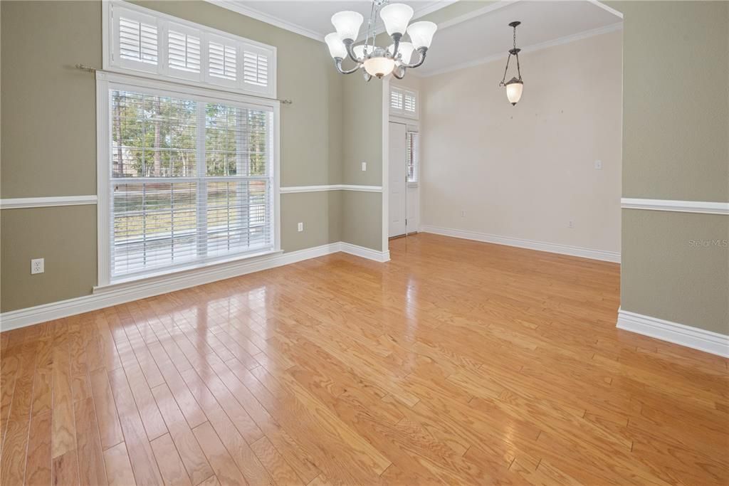 For Sale: $399,900 (4 beds, 2 baths, 2100 Square Feet)