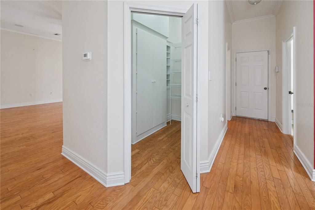 For Sale: $399,900 (4 beds, 2 baths, 2100 Square Feet)