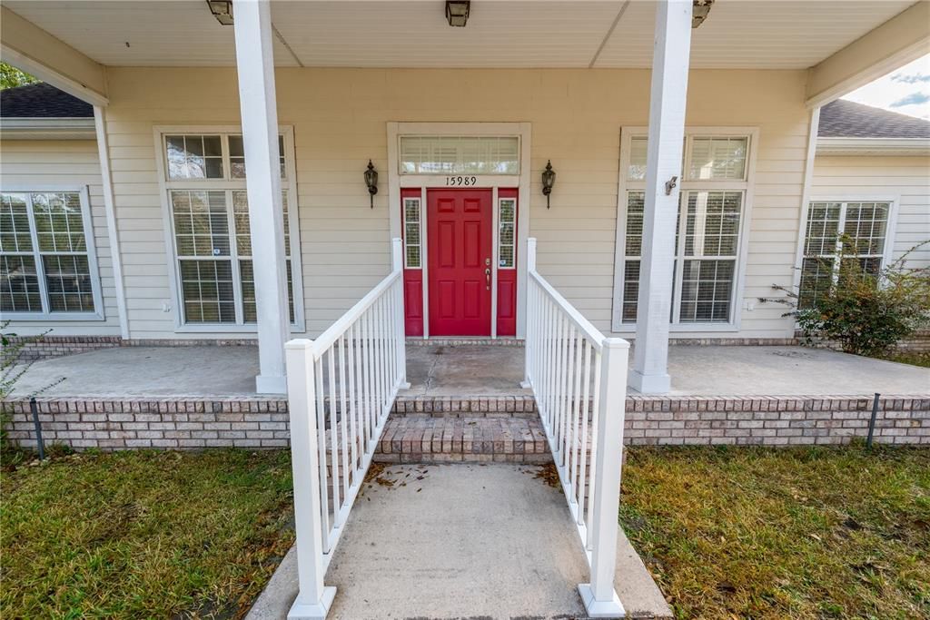 For Sale: $399,900 (4 beds, 2 baths, 2100 Square Feet)