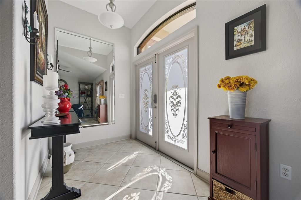Activo con contrato: $709,000 (3 camas, 2 baños, 2128 Pies cuadrados)
