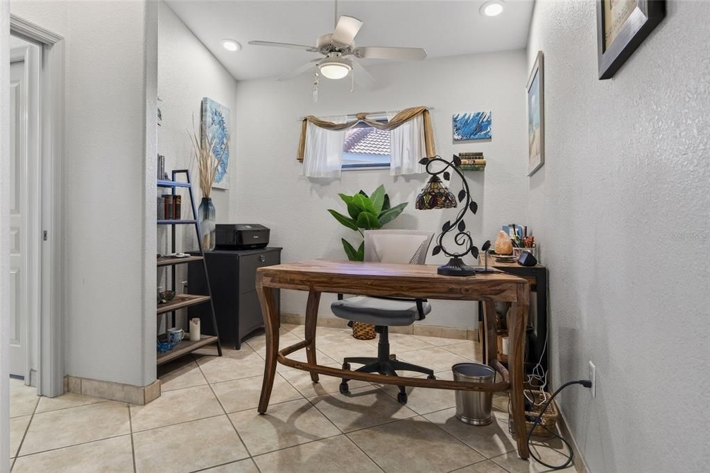 Activo con contrato: $709,000 (3 camas, 2 baños, 2128 Pies cuadrados)