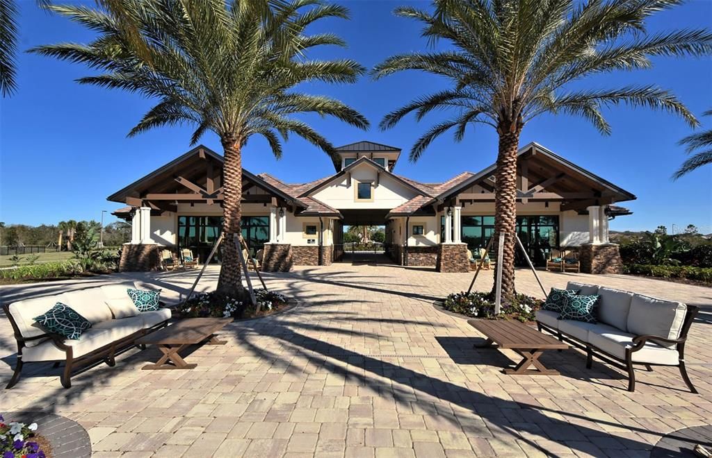 For Sale: $1,195,000 (3 beds, 3 baths, 2669 Square Feet)