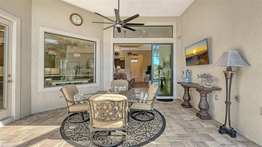 For Sale: $1,195,000 (3 beds, 3 baths, 2669 Square Feet)
